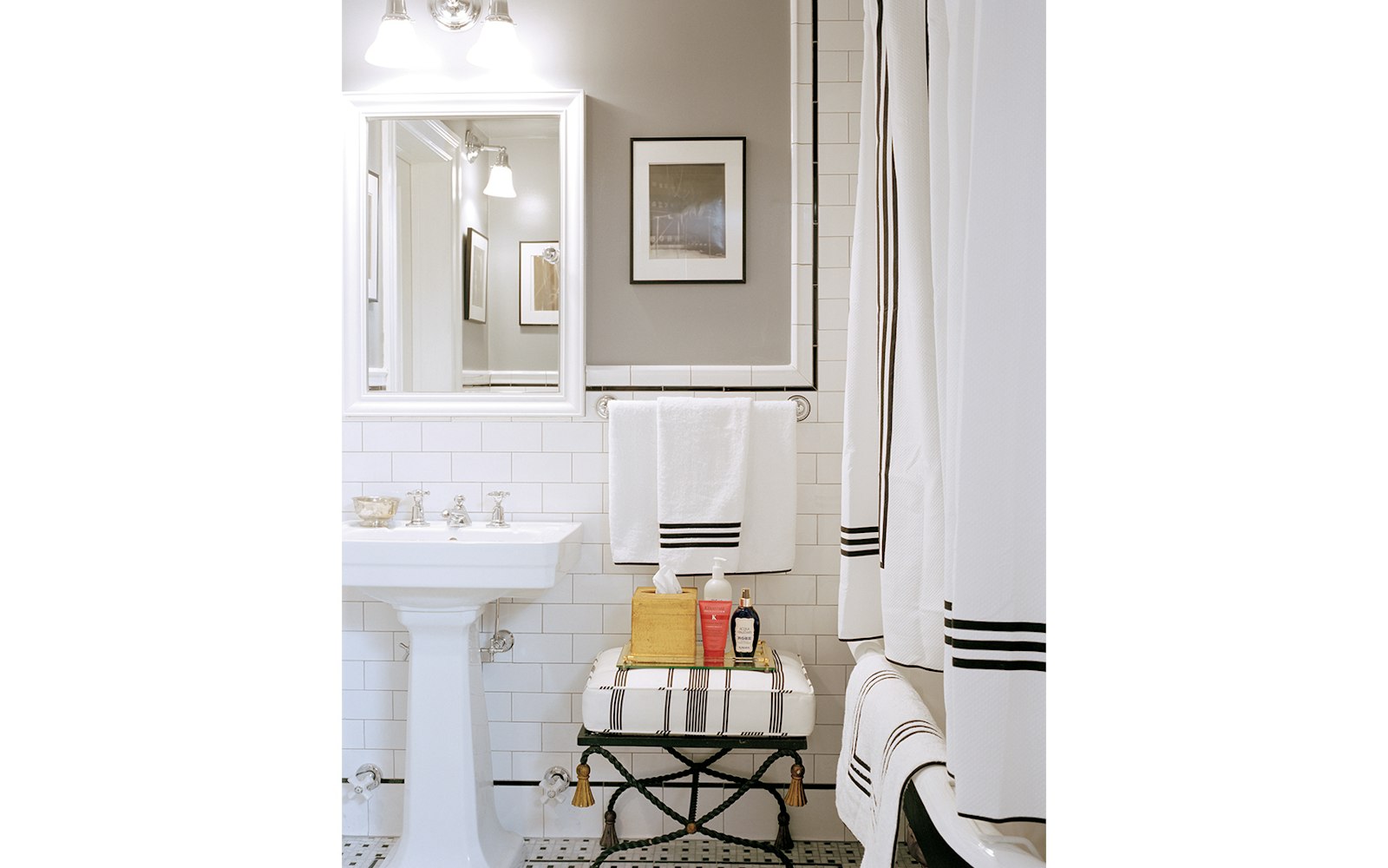 Newport Shower Curtain (Sterling)